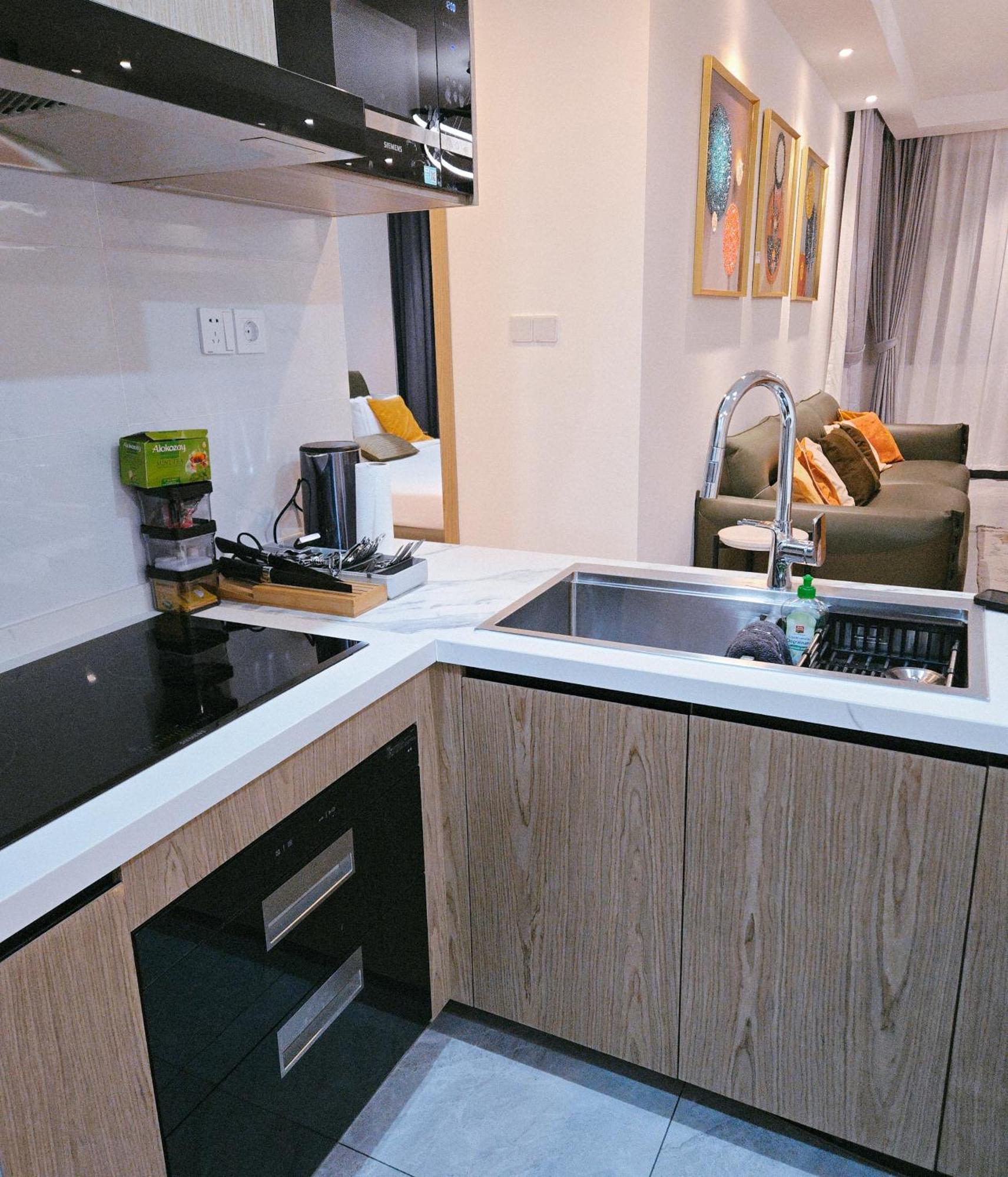 Gracey Concierge Apartments - Avenue Uvira Kinshasa Eksteriør billede